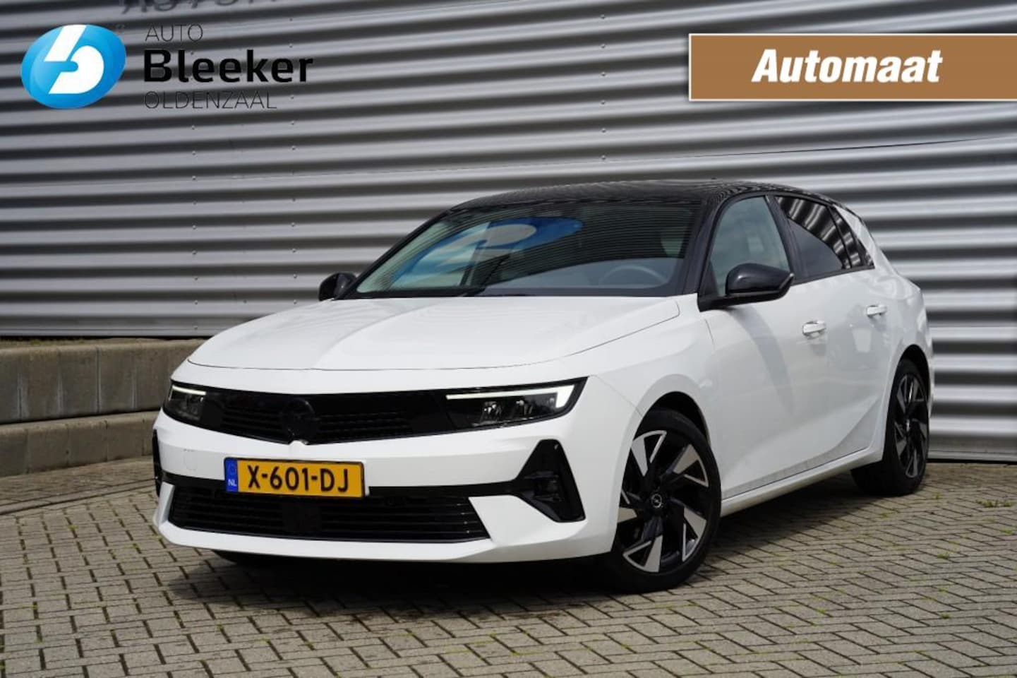 Opel Astra - 1.2T Elegance 131Pk Cruise Camera Ecc Carplay PDC LED - AutoWereld.nl