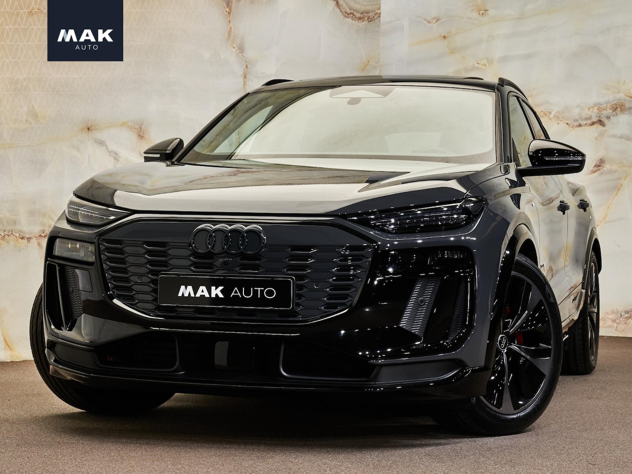 Audi Q6 e-tron - S Edition, pano, 21", OLED, bijrijdersdisplay, luchtv., ACC, privacy - AutoWereld.nl