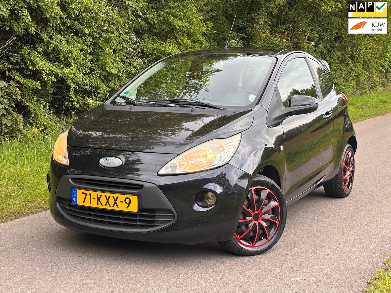 Ford Ka - 1.2 Titanium | Carplay + Airco Nu € 1.950,- !!! - AutoWereld.nl