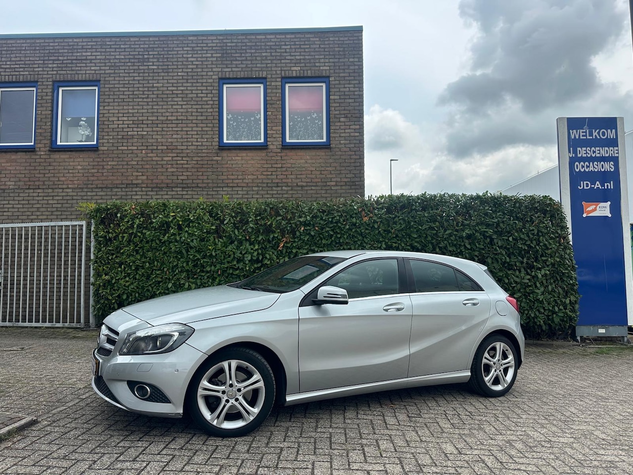 Mercedes-Benz A-klasse - 180 Ambition Climate C, Cruise C, Navigatie, Pdc!!!! - AutoWereld.nl
