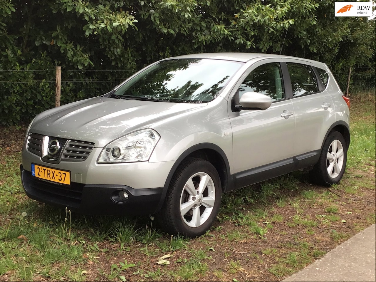 Nissan Qashqai - 1.6 Acenta met trekhaak / nieuwe koppeling - AutoWereld.nl