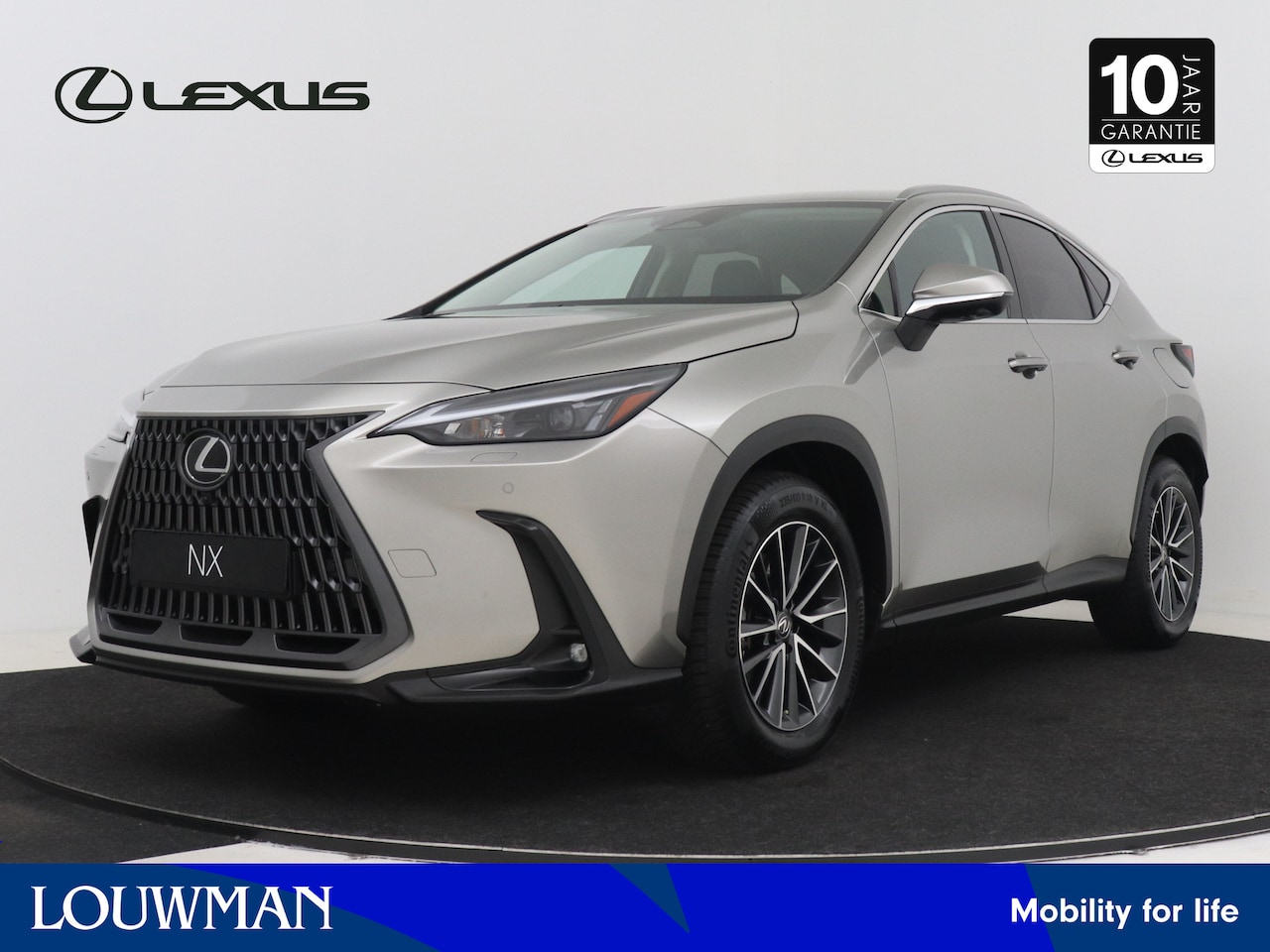 Lexus NX - 450h+ AWD Launch Edition | BTW Voertuig | Blind Spot Monitor | Head-Up Display | Stoelverw - AutoWereld.nl