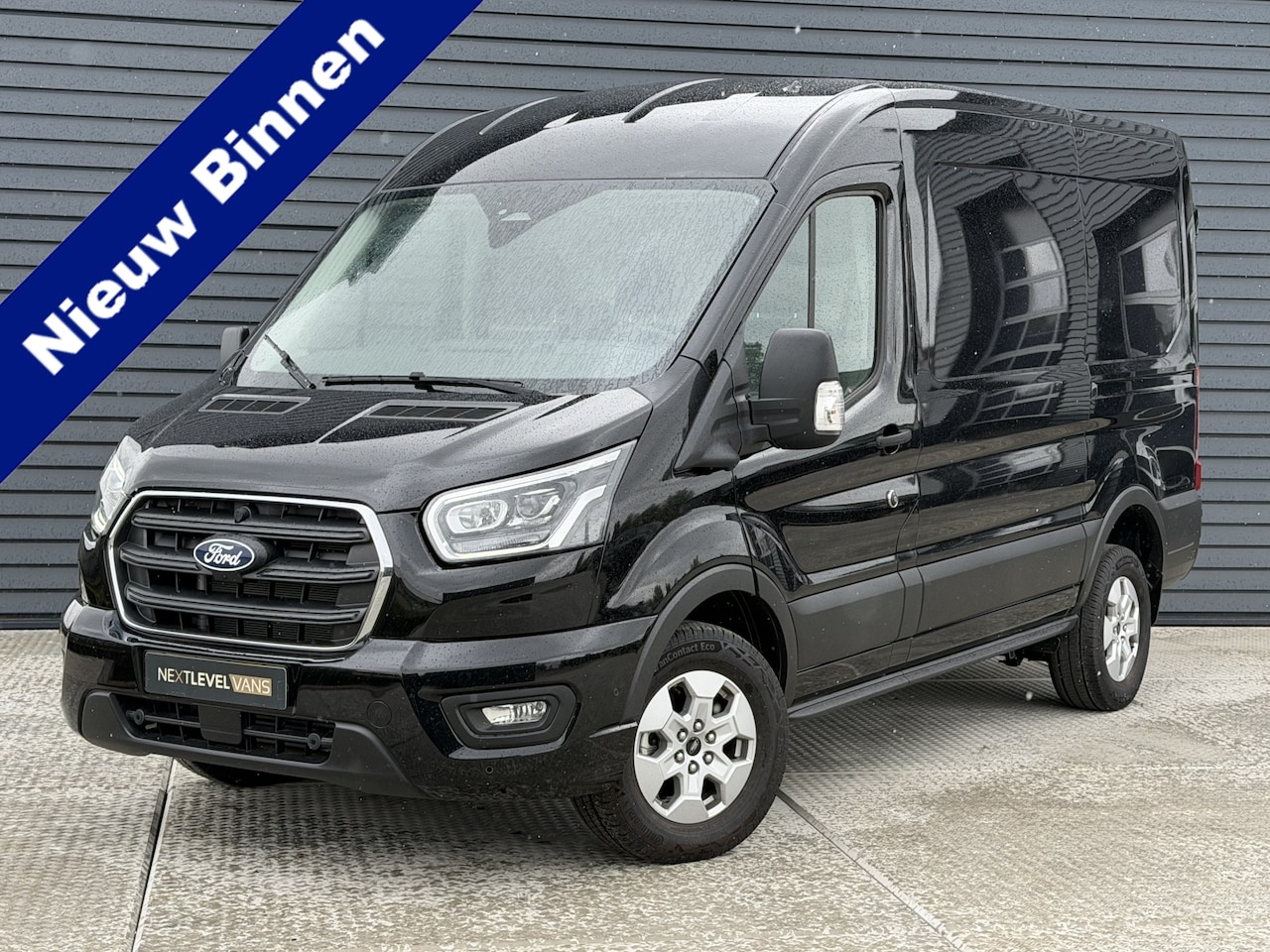 Ford Transit - 350 2.0 TDCI 165 PK Limited L2 / H2 360 Camera - AutoWereld.nl