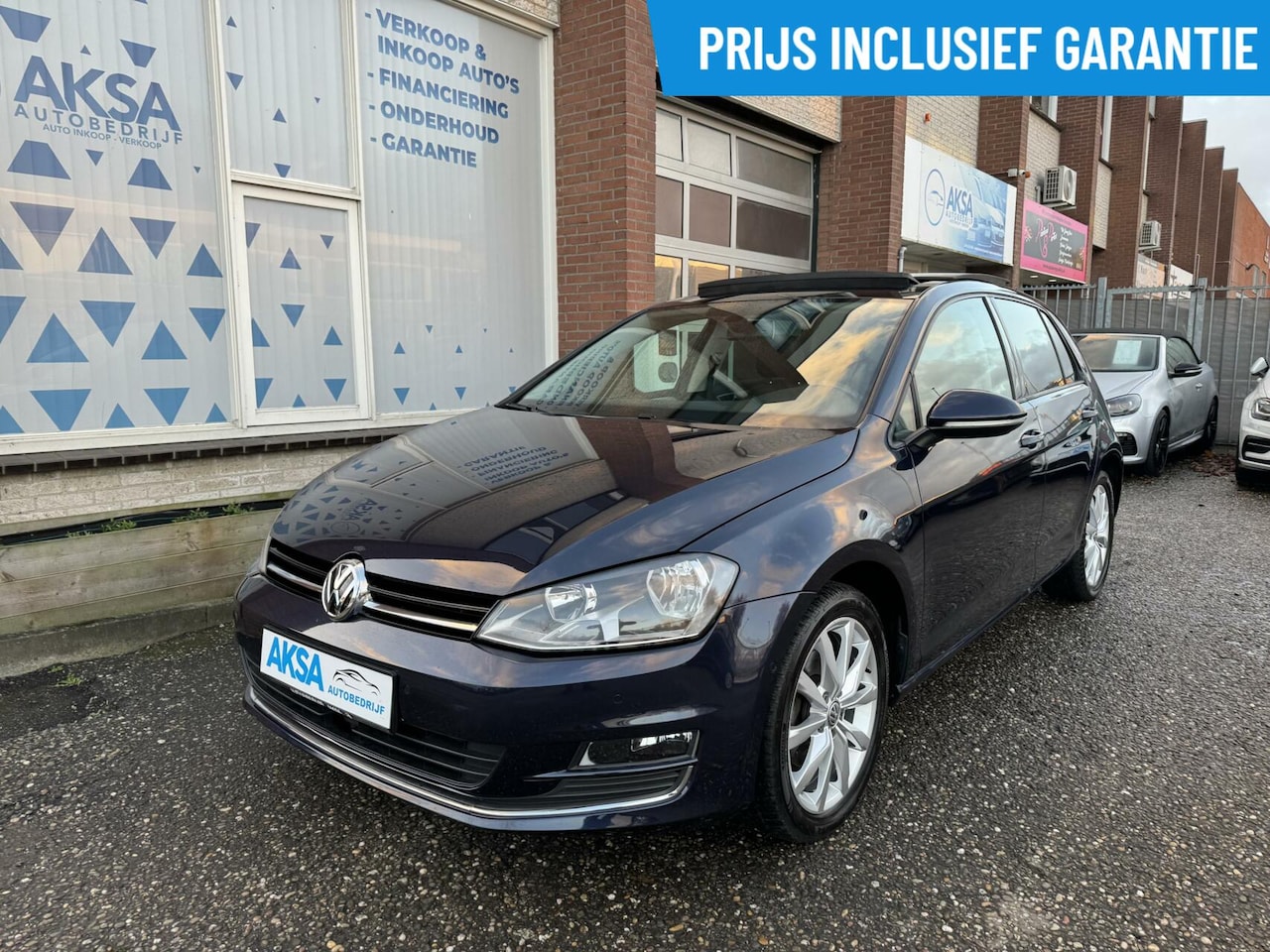Volkswagen Golf - 1.4 TSI Highline 122pk Panoramadak DSG Keyless Standkachel Navi Garantie - AutoWereld.nl