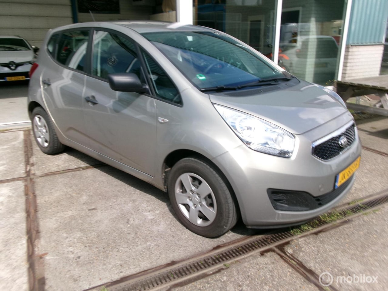 Kia Venga - 1.4 CVVT 1e eigenaar . - AutoWereld.nl