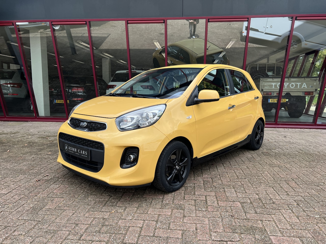 Kia Picanto - 1.2 CVVT DynamicLine | 1e eigenaar | Airco | LED | Bluetooth | Dealer onderhouden | - AutoWereld.nl