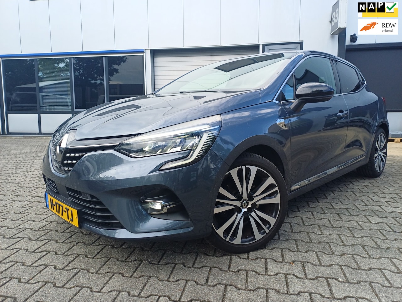 Renault Clio - 1.3 TCe Initiale Paris NAVI/130PK/LED/LEDER/CAMERA/PDC - AutoWereld.nl