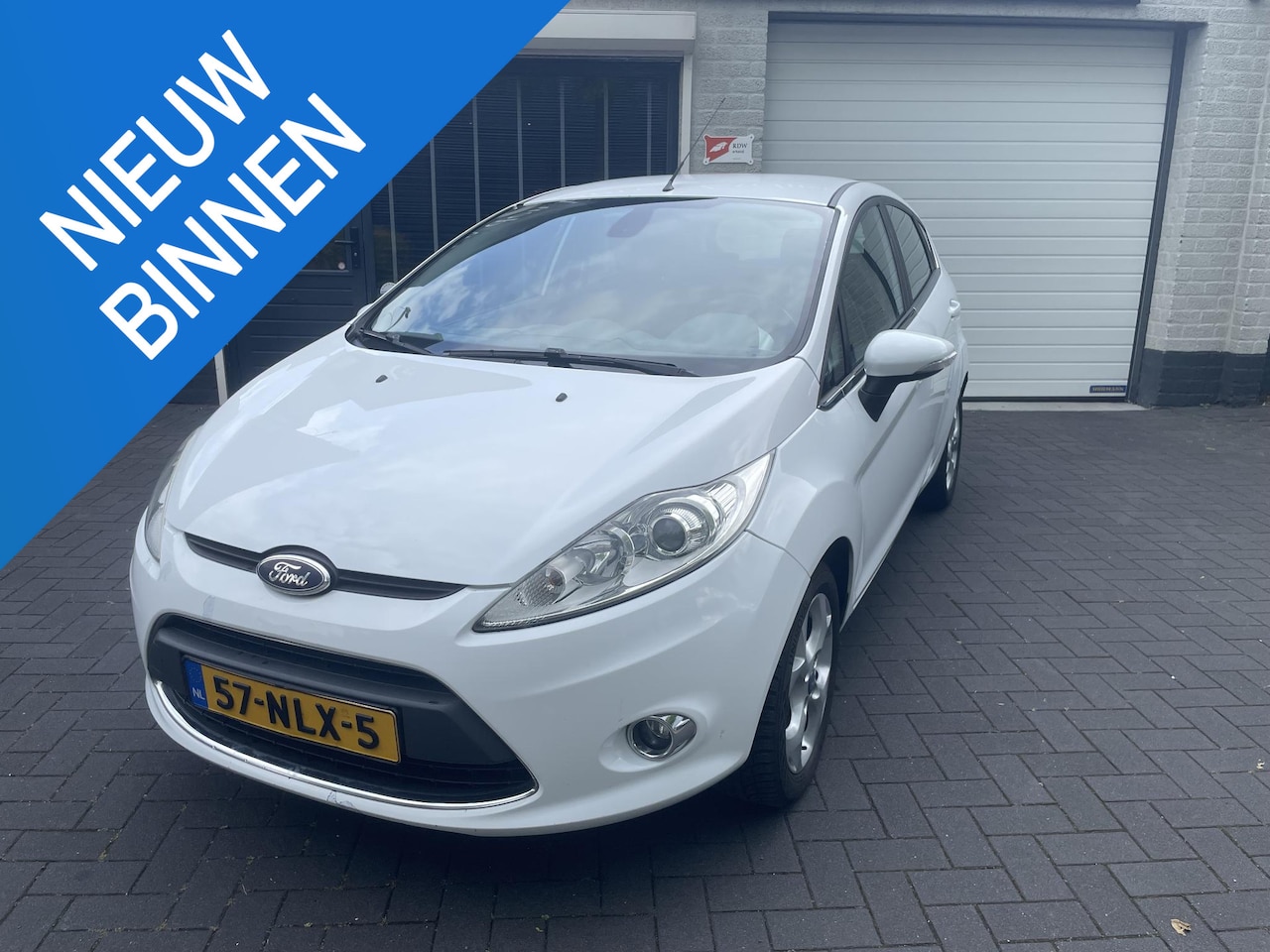Ford Fiesta - 1.25 Titanium Dealer onderhouden NAP - AutoWereld.nl