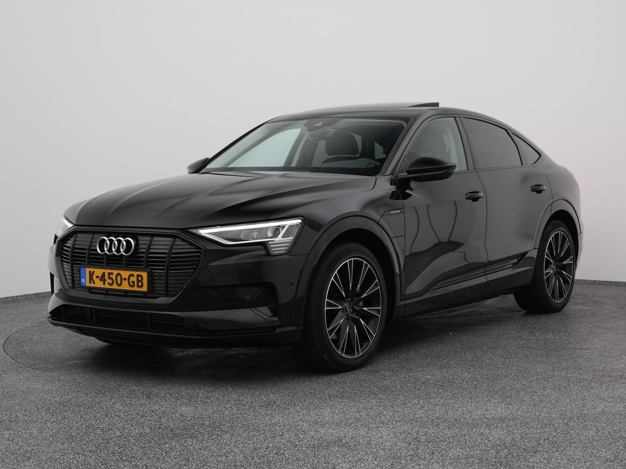 Audi e-tron Sportback - 55 quattro Business edition Plus 95 kWh | LEDER | PANO | STOELVERW. | LUCHTVERVERING - AutoWereld.nl