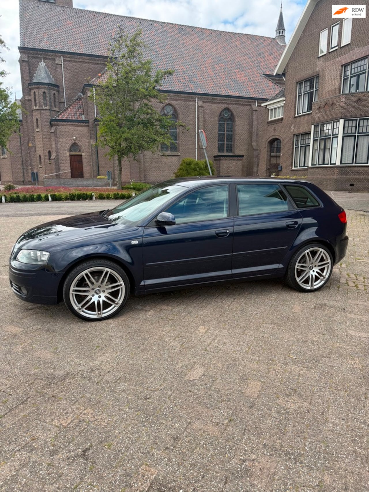 Audi A3 Sportback - 1.6 Ambiente Pro Line Automaat|CarPlay|Cruise|Airco - AutoWereld.nl