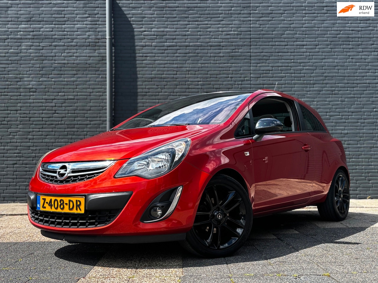 Opel Corsa - 1.4-16V Cosmo | Pano | Stuur en stoelverwarming - AutoWereld.nl