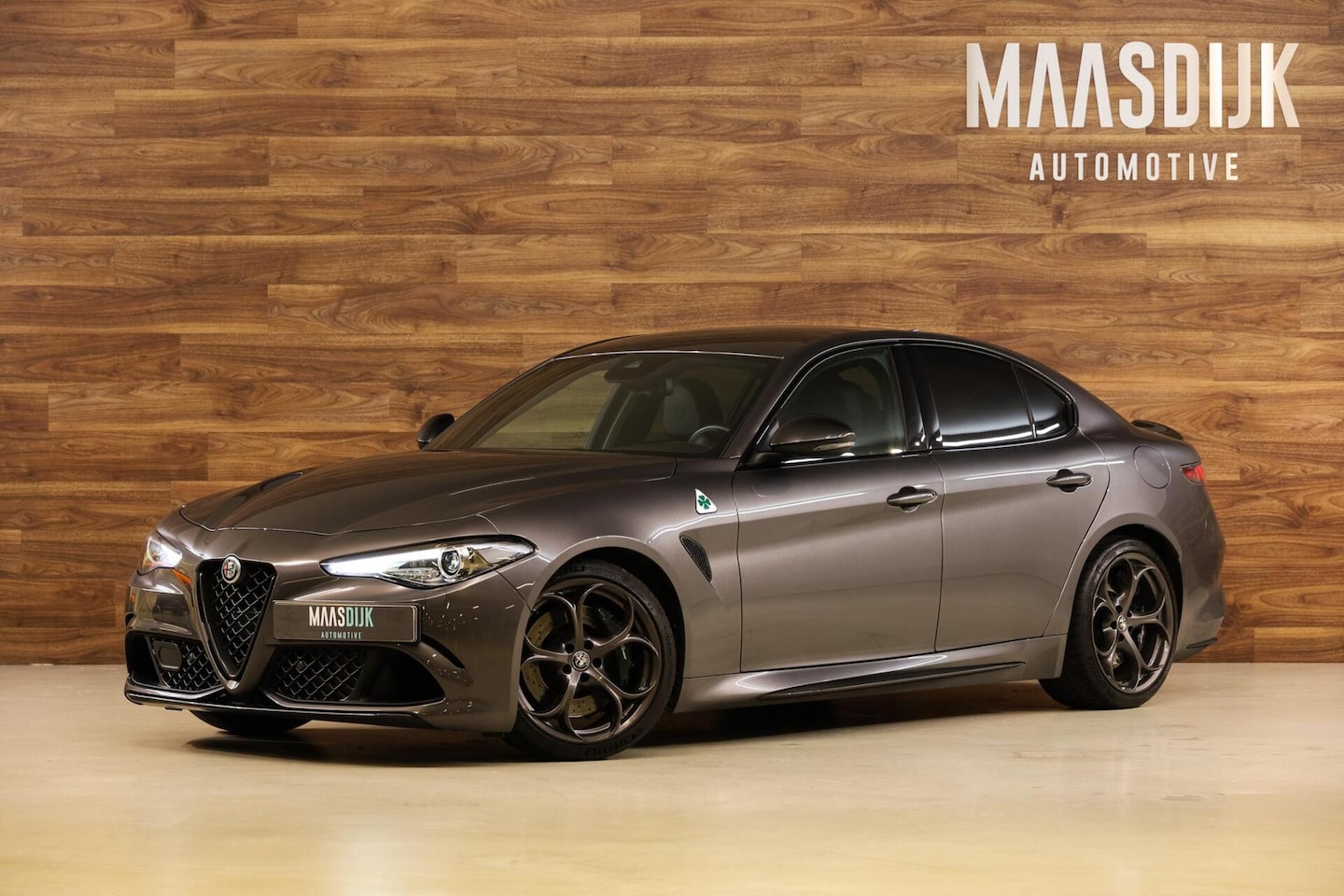 Alfa Romeo Giulia - 2.9 V6 Quadrifoglio|Full Carbon|H&K|Camera| - AutoWereld.nl