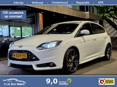 Ford Focus - 2.0 251pk EcoBoost ST-3 Recaro | Open dak | Volledige documentatie | Zeer nette auto