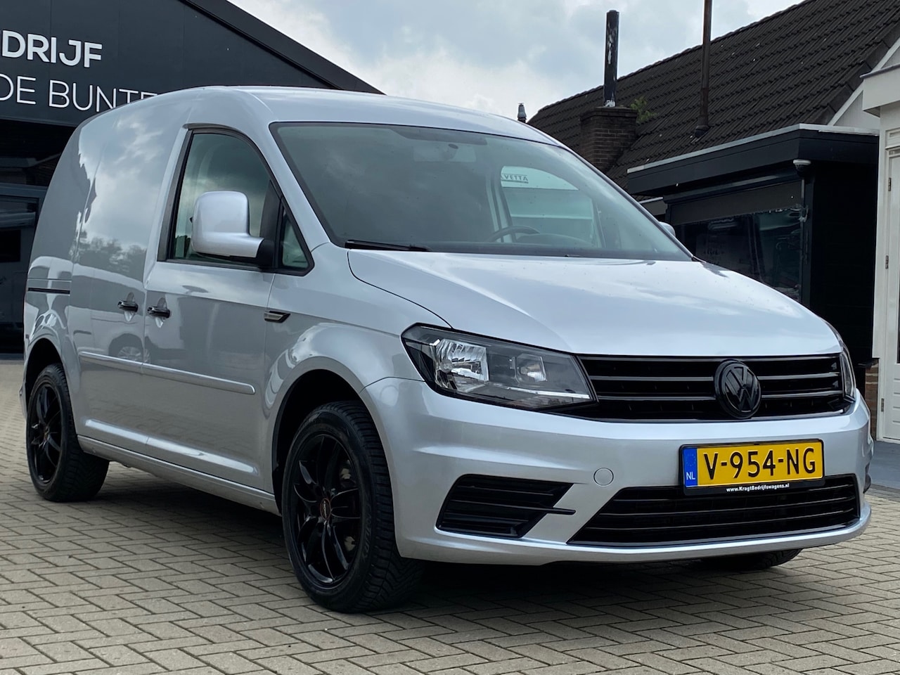 Volkswagen Caddy - 2.0 TDI NIEUWSTAAT MARGE NAVI LED AIRCO TREKHAAK ELEKTR PAKKET - AutoWereld.nl