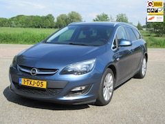 Opel Astra Sports Tourer - 1.4 Turbo Berlin + Parkeersensoren