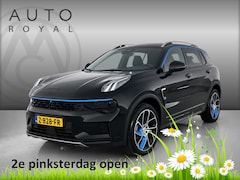 Lynk & Co 01 - 1.5 PANORAMADAK|360 CAMERA| NAVIGATIE|STOELVERWARMING|APPLE CAR PLAY/ANDROID| ELECTRISCHE