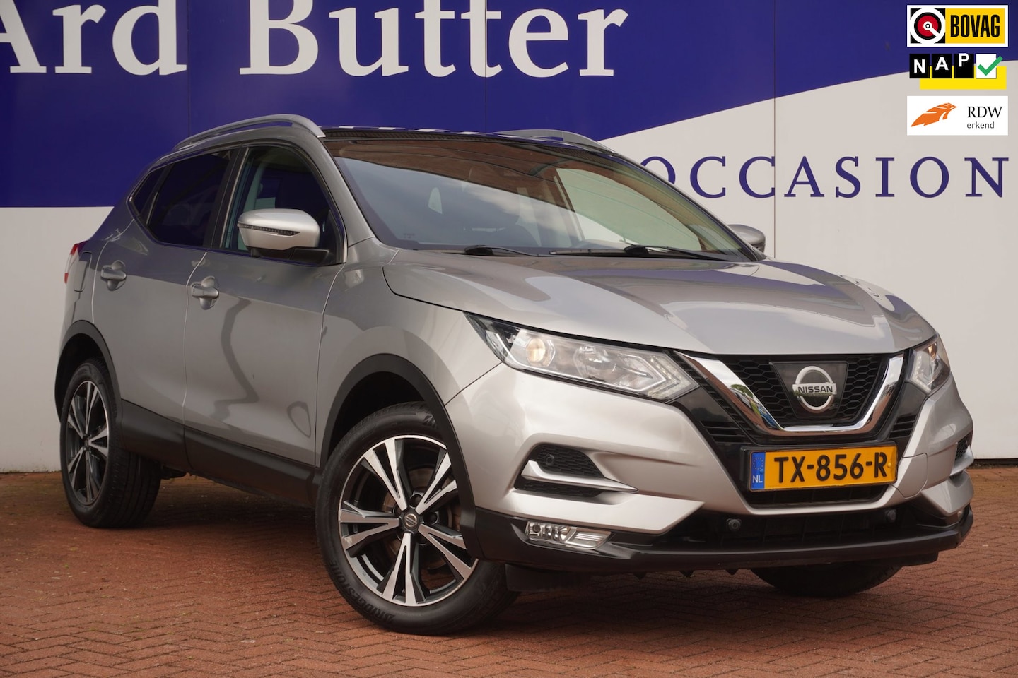 Nissan Qashqai - 1.2 N-Connecta 116PK+360"CAMERA+NAVI+PANO-DAK=NL/1EIG/SUPER DEALER-ONDERH= NOVEMBER 2018 - AutoWereld.nl