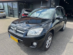 Toyota RAV4 - 2.0 VVTi Executive Business 4X4 TREKHAAK LEDER CLIMA CRUISE TOP ONDERHOUEN