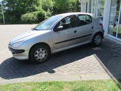 Peugeot 206 - 1.4 One-line Inruilkoopje Kan direct mee