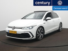 Volkswagen Golf - 1.5 eTSI R-Line 150PK | Panodak | IQ-Light | Adap. Cruise | 18 Inch