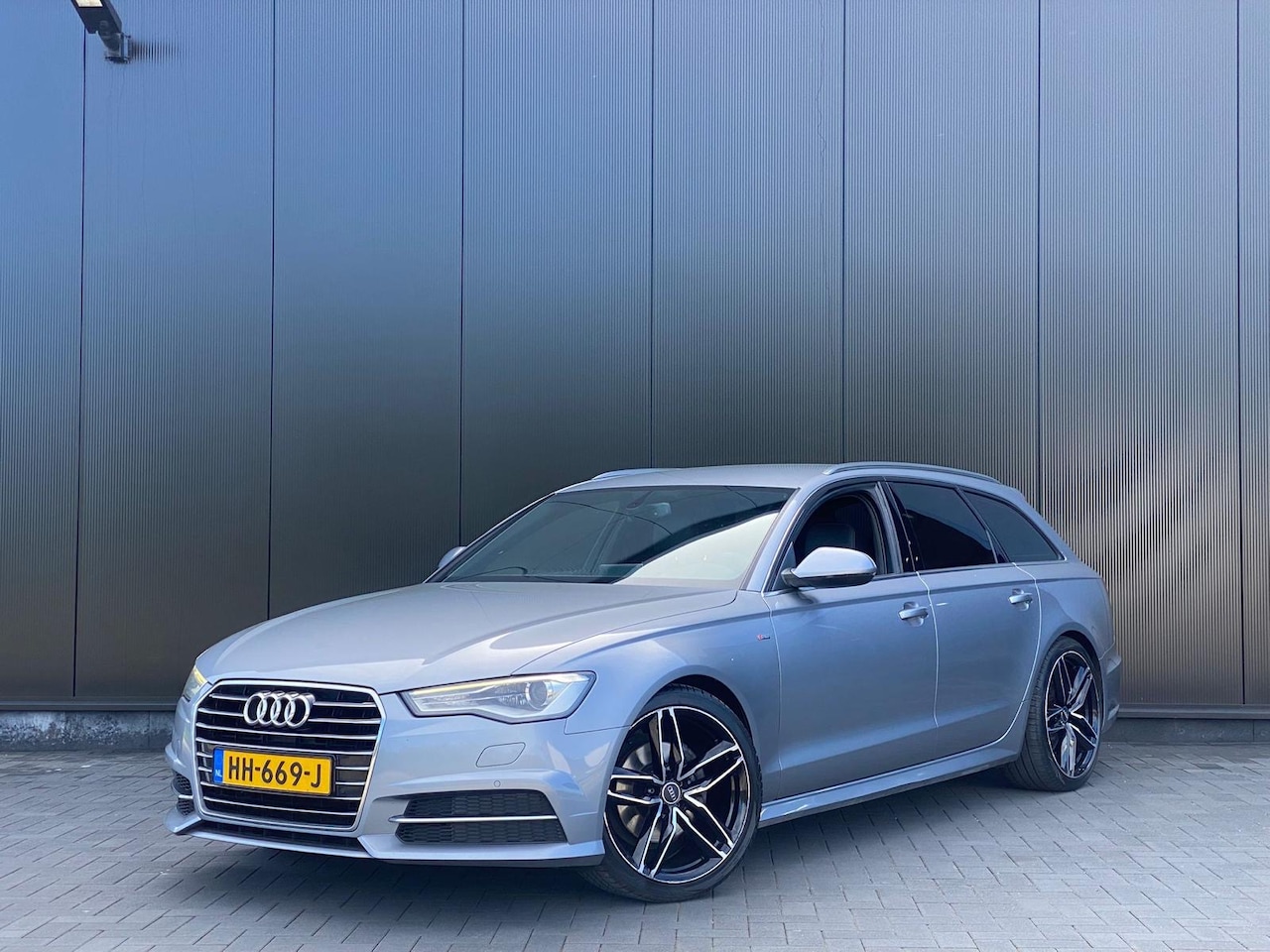 Audi A6 Avant - 2.0 TDI ultra Sport Edition 2.0 TDI ultra Sport Edition - AutoWereld.nl
