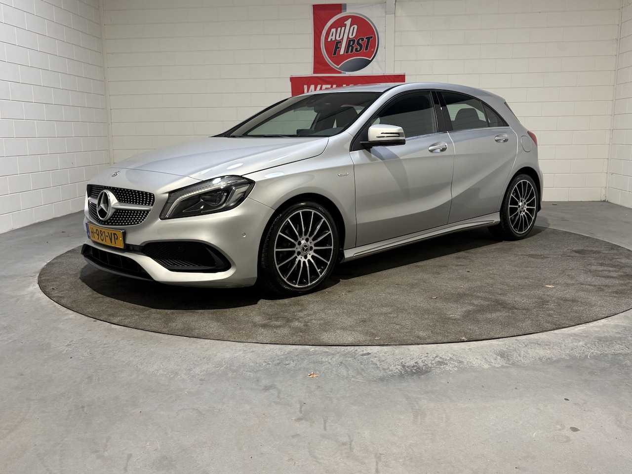Mercedes-Benz A-klasse - 180 Prestige 180 Prestige, Amg pakket, Volledig onderhouden, Navi, Cruise, Clima, 18 inch AMG, Xenon, S - AutoWereld.nl