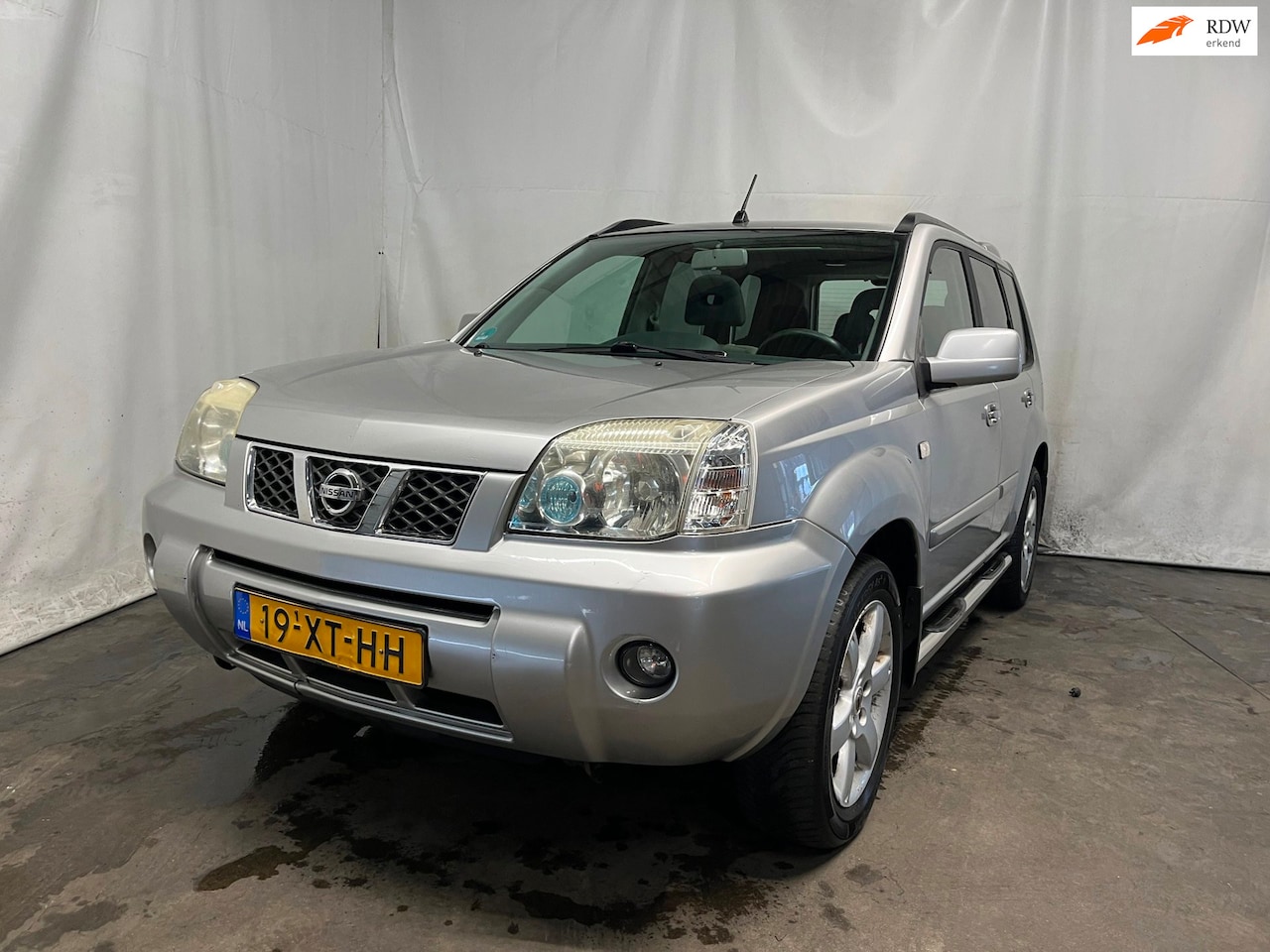 Nissan X-Trail - 2.0 Columbia Style 2wd SCHADEAUTO!! - AutoWereld.nl