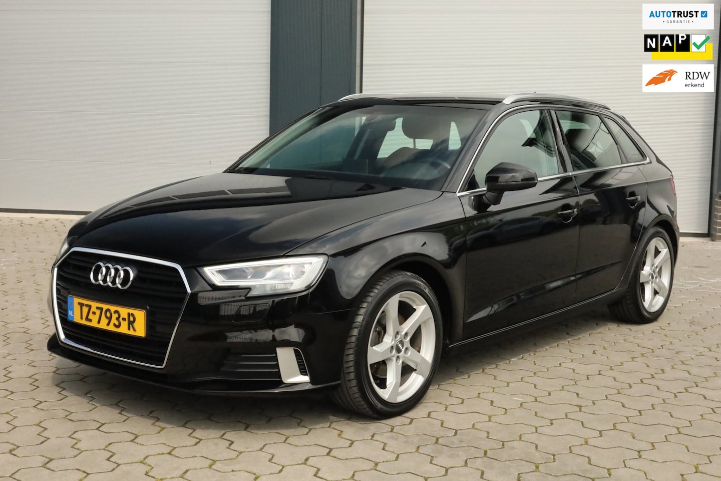 Audi A3 Sportback - 1.0 TFSI Sport Lease Edition Trekhaak Navi Sportstoel - AutoWereld.nl