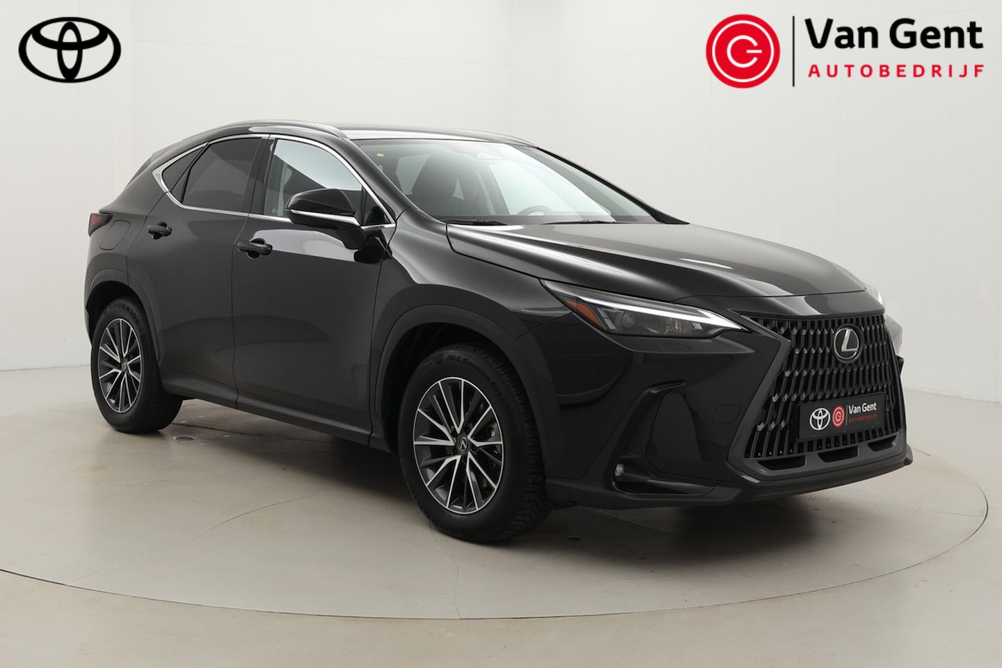 Lexus NX - 450h+ AWD Luxury Line | Trekhaak | Leder | Dodehoek detectie | Apple Carplay / Android Aut - AutoWereld.nl