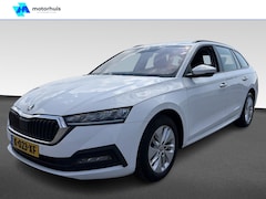 Skoda Octavia Combi - 1.0 e-TSI Business Edition | Apple Carplay/Android Auto|telefoonintegratie premium | Elekt
