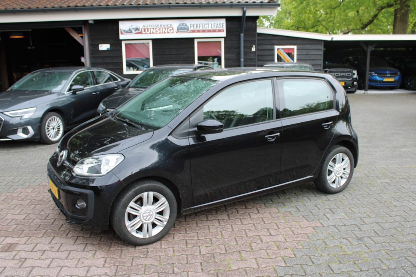 Volkswagen Up! - 1.0 BlueMotion HIGH UP! - Airco Cruise 5 deurs - AutoWereld.nl
