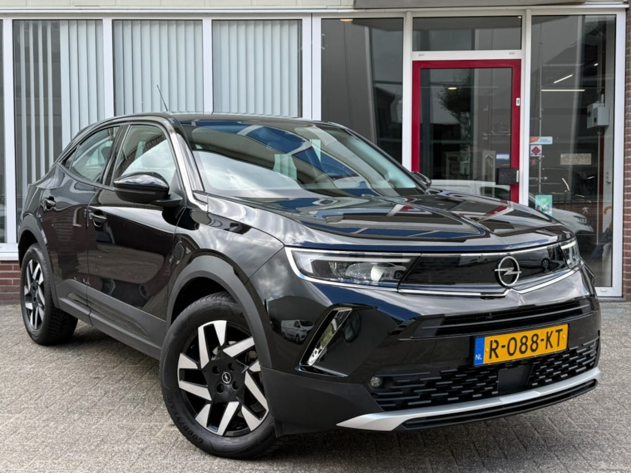 Opel Mokka - 1.2 Turbo GS Line 131 PK I Carplay I Camera I Trekhaak I Stoel/ Stuurverwarming - AutoWereld.nl