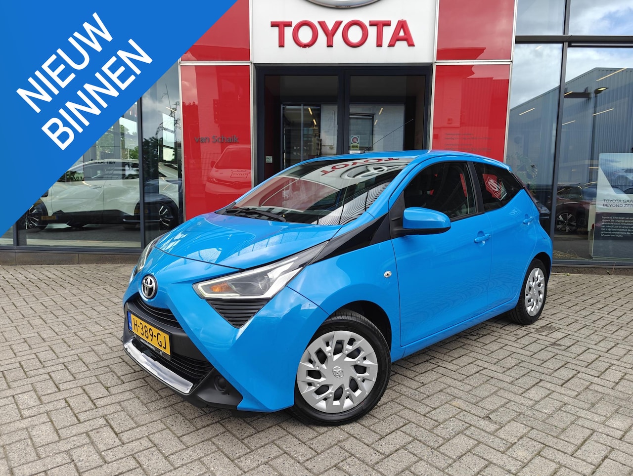Toyota Aygo - 1.0 VVT-i x-play limited | NL Auto | Apple Carplay/Android Auto | Achteruitrijcamera - AutoWereld.nl