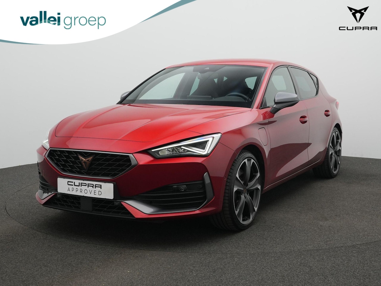 CUPRA Leon - 1.4 eTSI 245 pk VZ | Kuipstoelen | Achteruitrijcamera | Adaptive Cruise | Stuur-/stoelverw - AutoWereld.nl