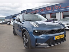 Lynk & Co 01 - 1.5 , PANORAMADAK , RONDOM CAMERA , PDC V+A , LED KOPL ,