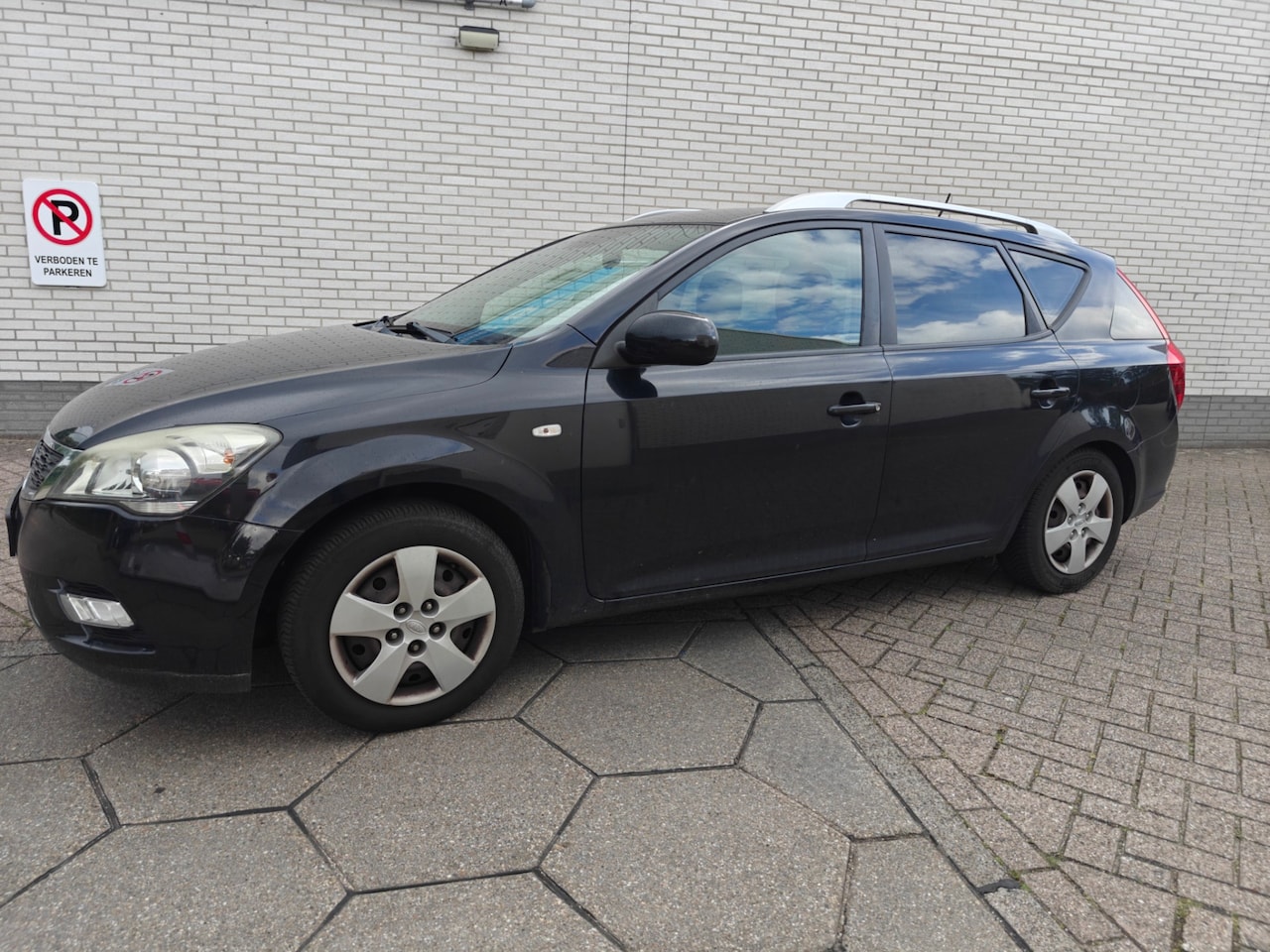 Kia Cee'd Sporty Wagon - 1.4 CVVT Comfort Pack / Distributieketting hoorbaar! - AutoWereld.nl