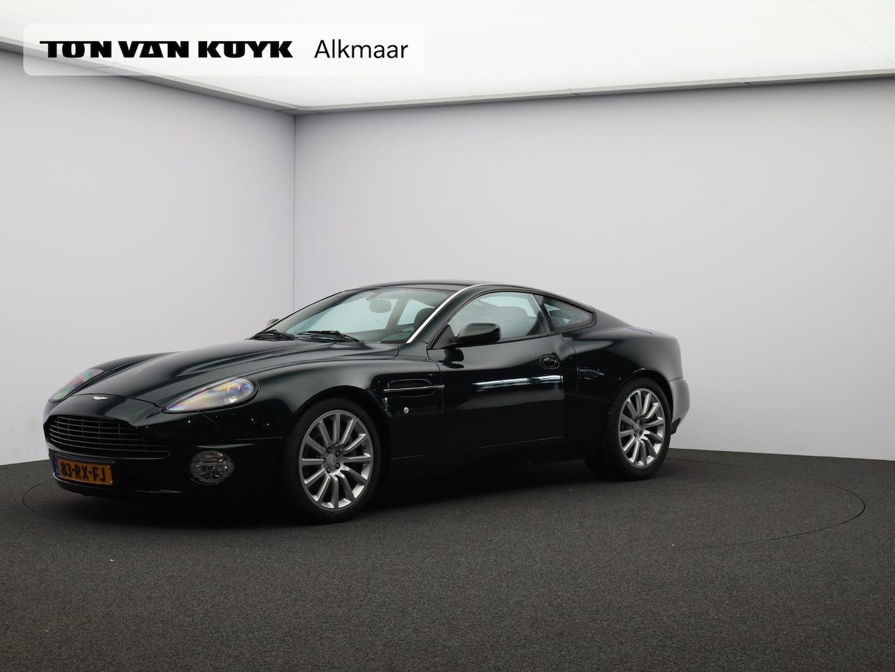 Aston Martin V12 Vanquish - 5.9 470PK Automaat / Leder - AutoWereld.nl