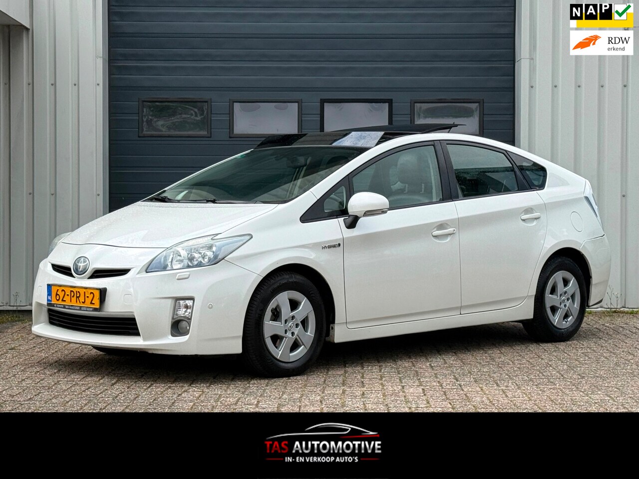 Toyota Prius - 1.8 Executive Business PANO / LEER / CLIMA - AutoWereld.nl