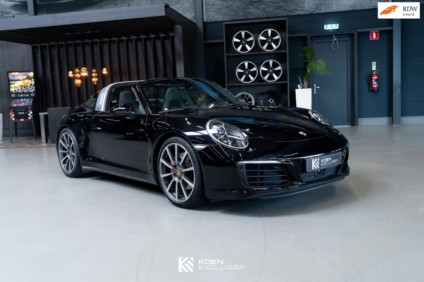 Porsche 911 Targa - 991 3.0 Targa 4S (2017, NL) Sport Chrono, sportuitlaat, adaptive cruise, 18-weg, BOSE - AutoWereld.nl