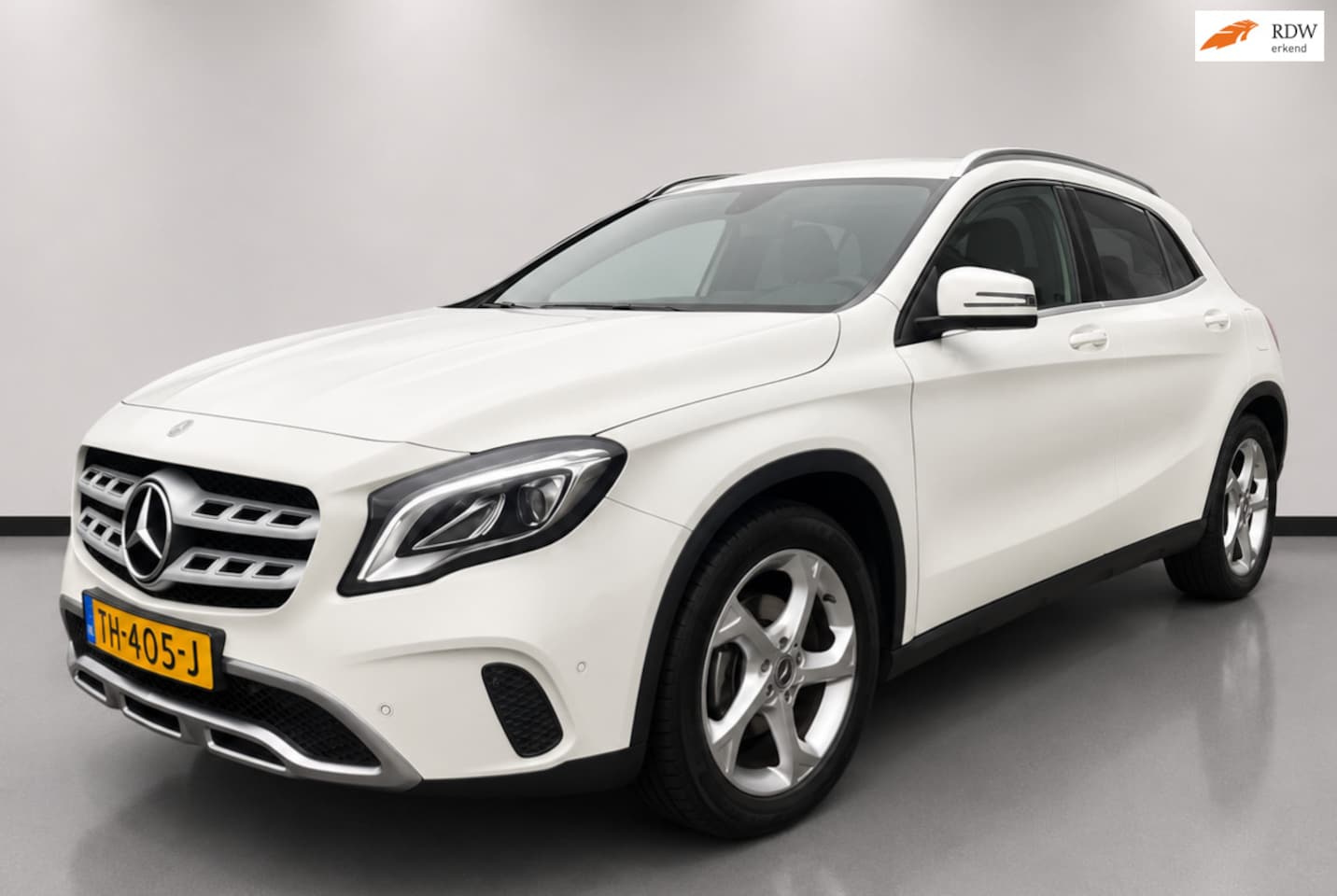 Mercedes-Benz GLA-Klasse - 180 Panorama Mooie Auto - AutoWereld.nl