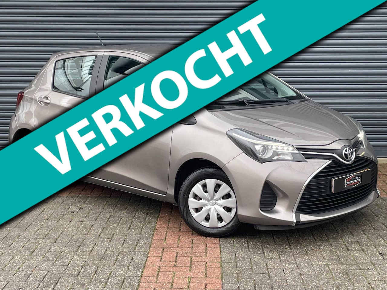Toyota Yaris - 1.0 VVT-i Aspiration Led | Camera | Trekhaak | Cruise | Navi - AutoWereld.nl