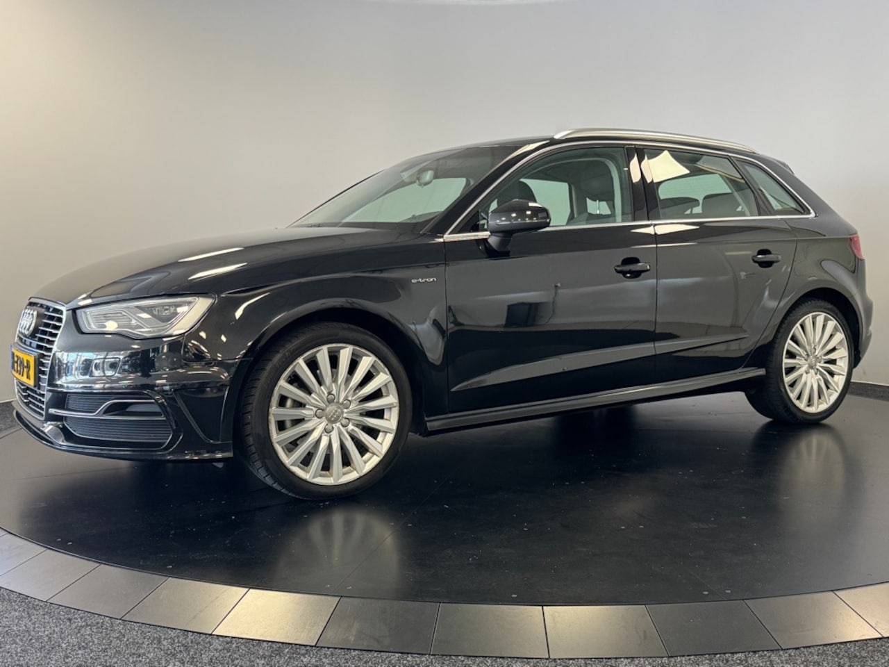 AUDI A3 SPORTBACK E-TRON