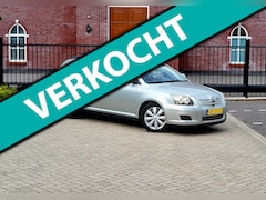 Toyota Avensis Wagon - 1.8 VVTi Terra / Airco / Dealer onderhouden / Nap / Cruise