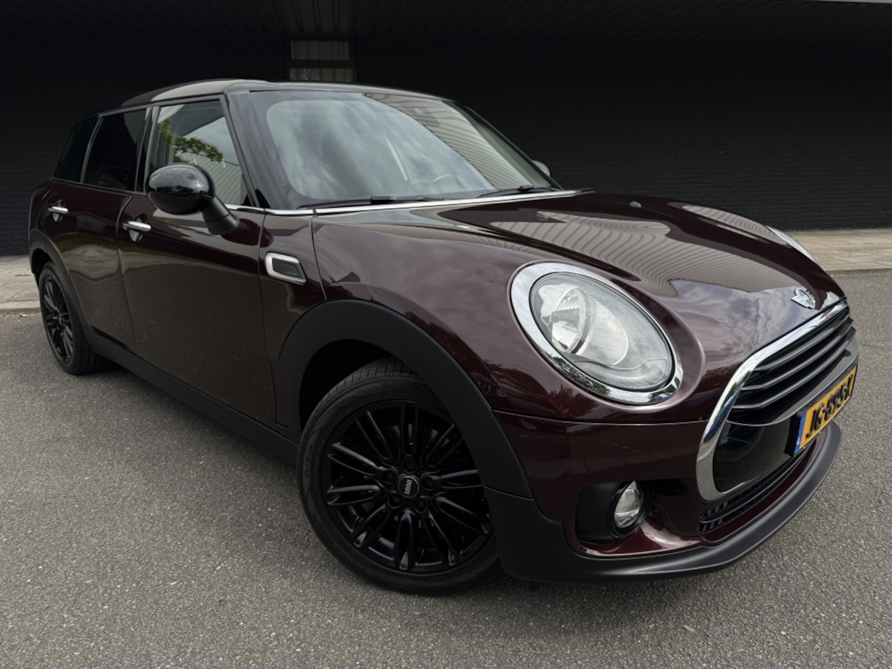 MINI Clubman - 1.5 Cooper Business Mini 1.5 Cooper Business - AutoWereld.nl