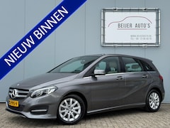Mercedes-Benz B-klasse - 180 Ambition Automaat Navigatie/Trekhaak/Camera