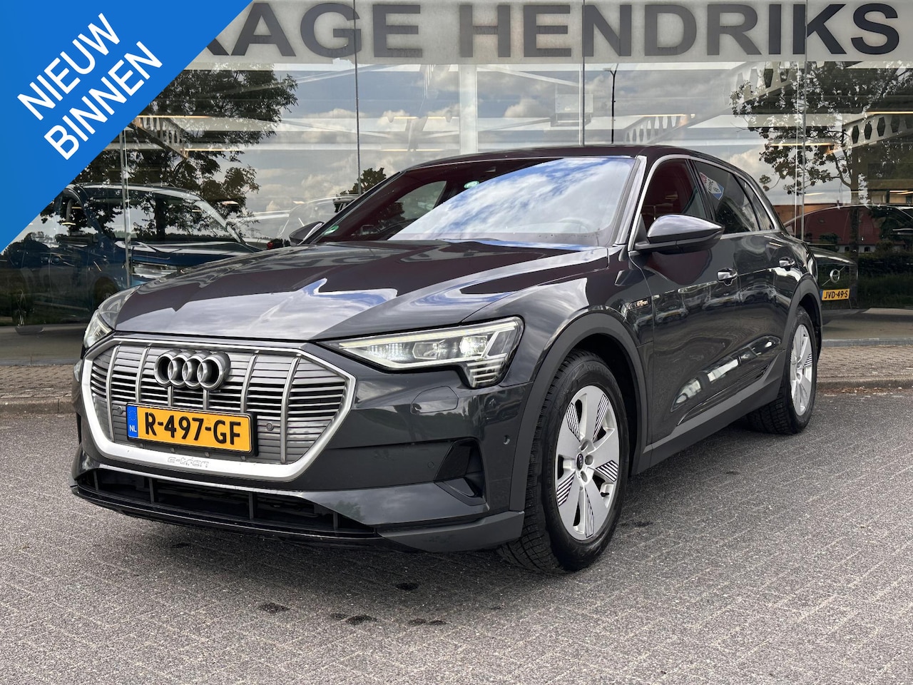 Audi e-tron - 55 quattro edition 95 kWh | SOH 88,6% | Trekhaak 1800kg |  Navi | Camera | LED | Privacy G - AutoWereld.nl
