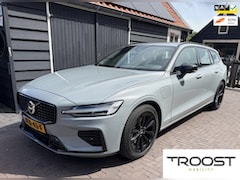 Volvo V60 - 2.0 T6 Plug-in hybrid AWD Plus Dark R-design|Trekhaak|360 Camera|Leer|Harman Kardon audio|
