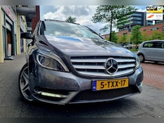 Mercedes-Benz B-klasse - 180 CDI Edition AMG PanoDak Leer