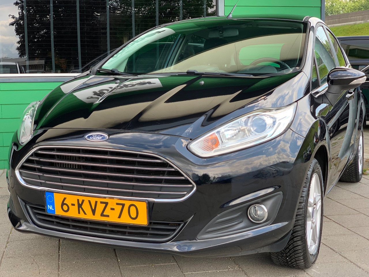 Ford Fiesta - 1.0 EcoBoost Titanium|2e Eigenaar|Navi|Airco - AutoWereld.nl