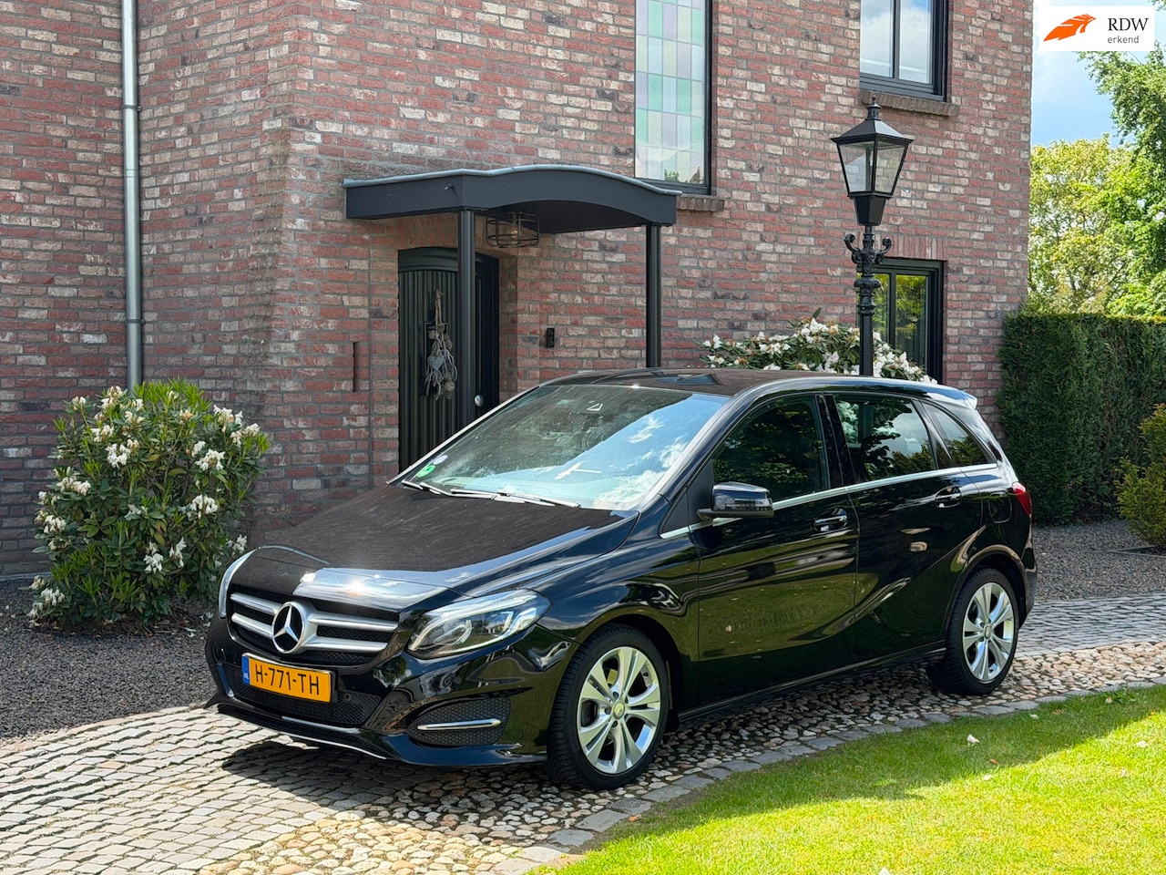 Mercedes-Benz B-klasse - 180 Prestige Automaat Navi Led PDC - AutoWereld.nl